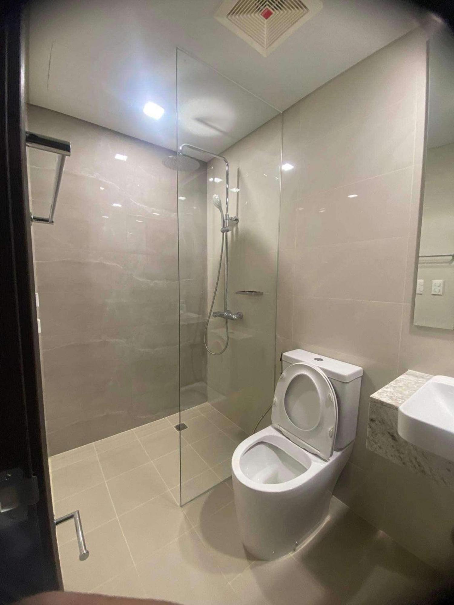 Apartment Park Mckinley West Unit 9y Tower B *
