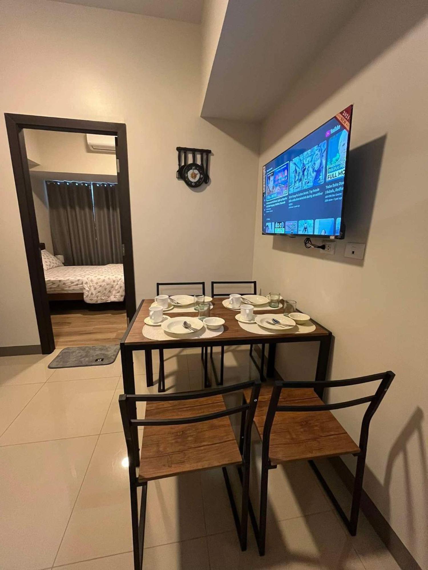 Park Mckinley West Unit 9y Tower B Apartment Manila